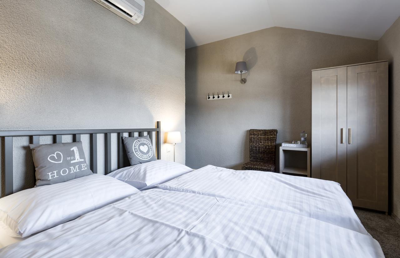 Apartamenty Za Murem พอซนาน ภายนอก รูปภาพ